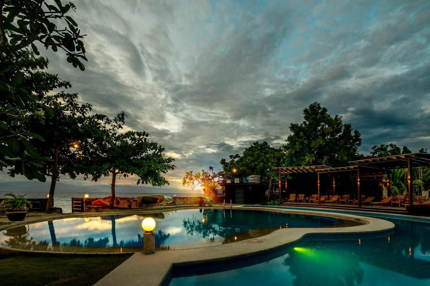 Club Serena Resort Moalboal Bagian luar foto