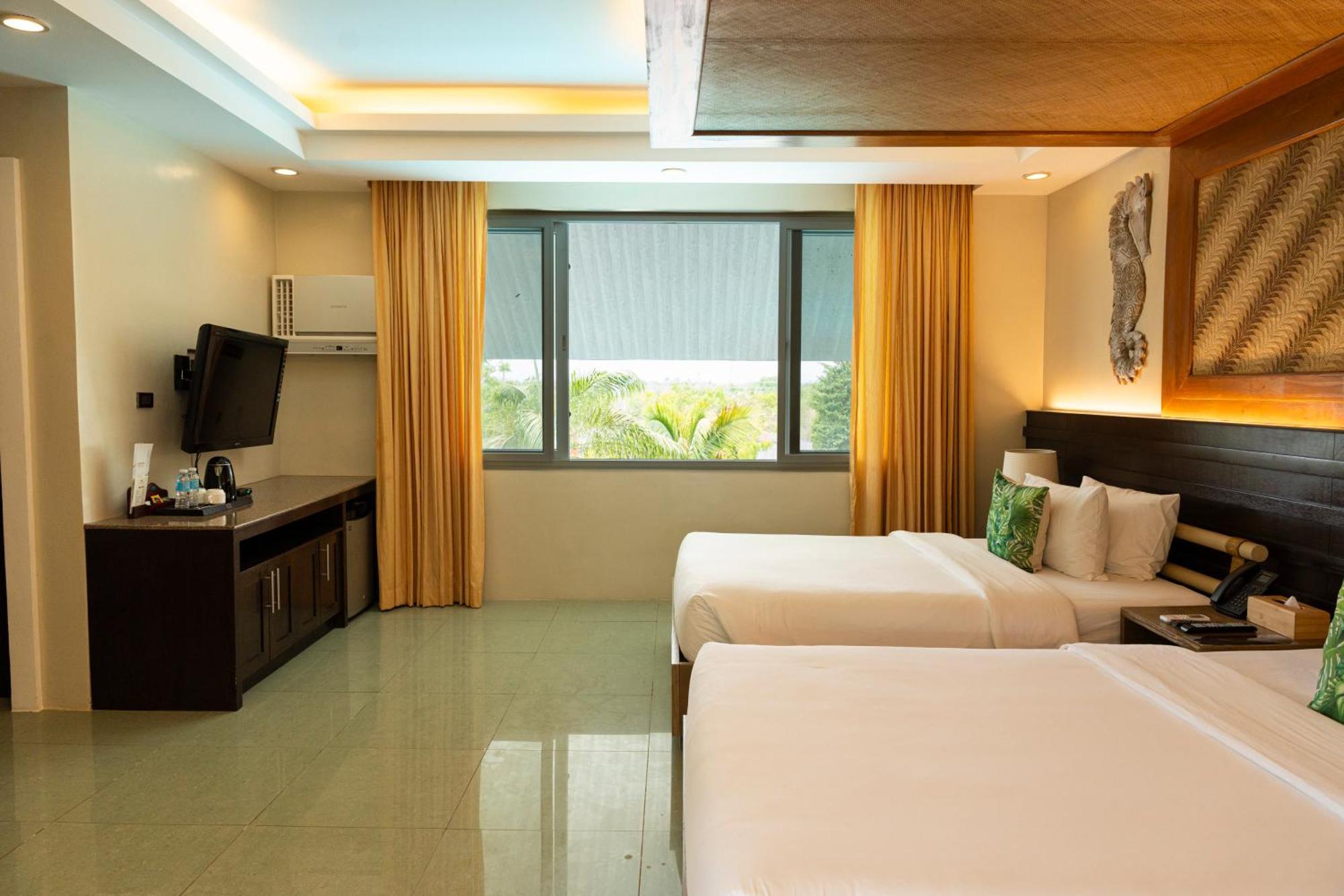 Club Serena Resort Moalboal Bagian luar foto